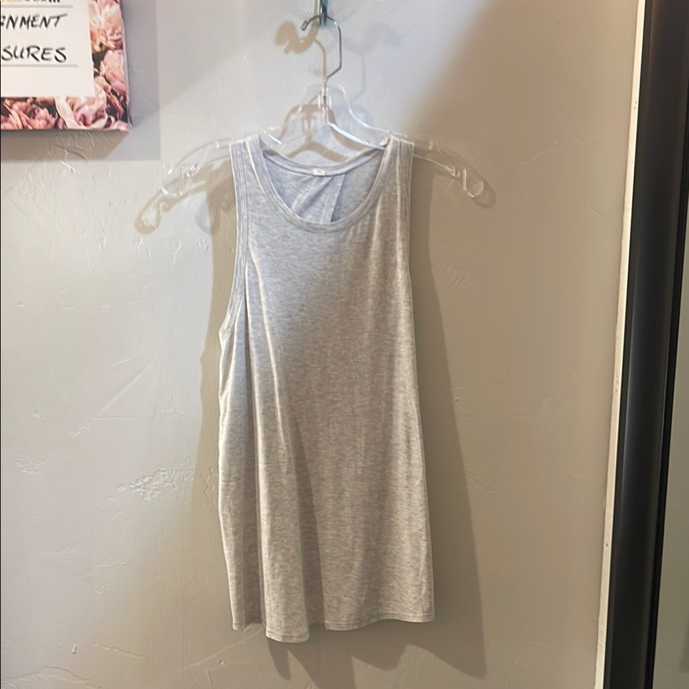 Lululemon Athletica Gray Sleeveless Tank Top